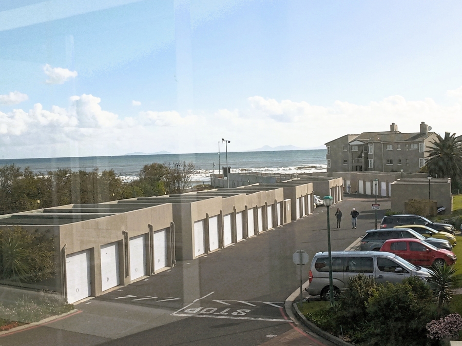 1 Bedroom Property for Sale in Greenways Golf Estate Western Cape